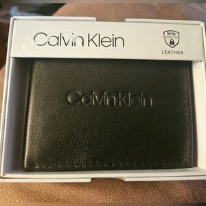 Calvin Klein Men's Leather Wallet